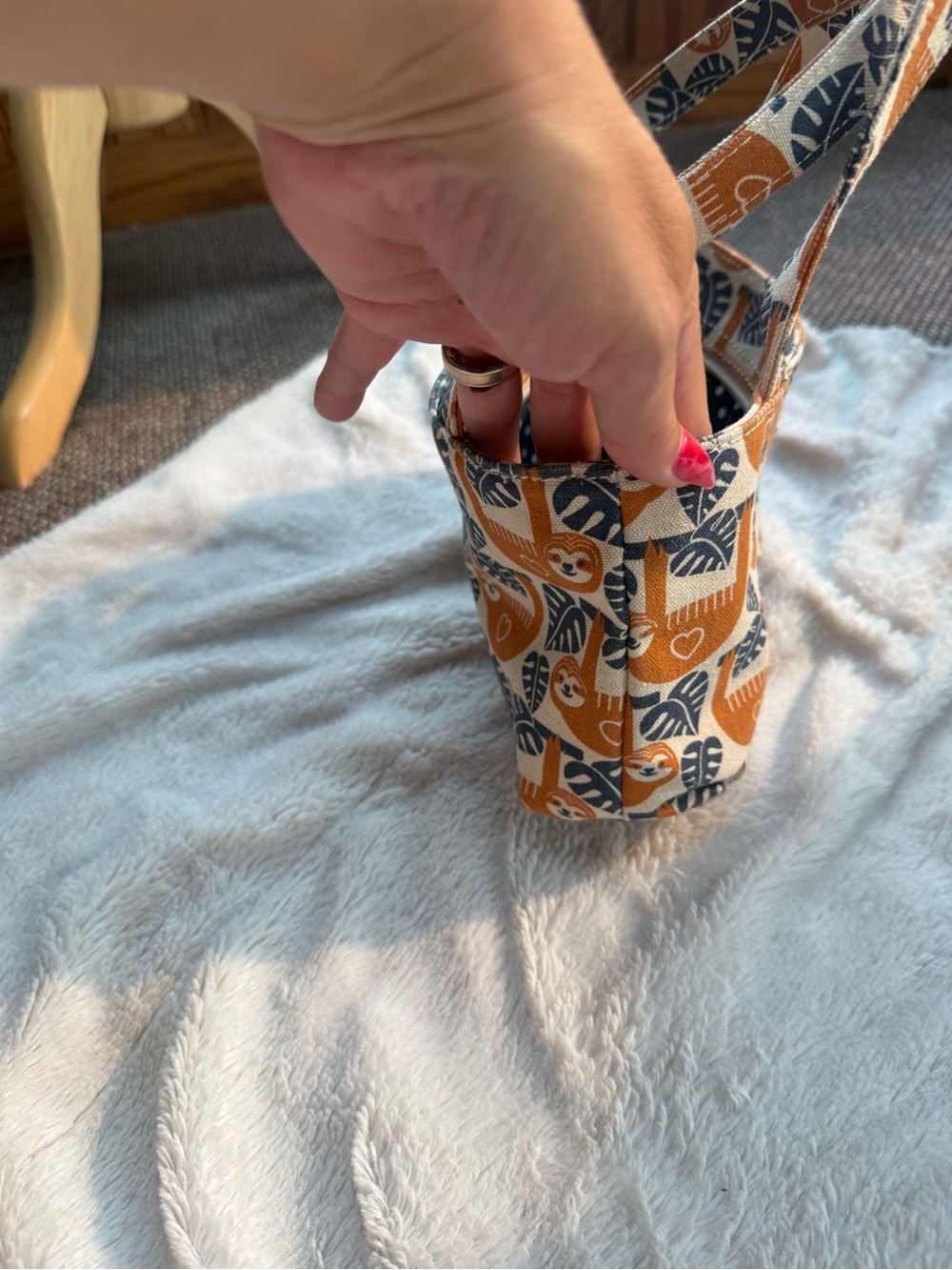 Bungalow Sloth mini bag - Picture 5 of 7